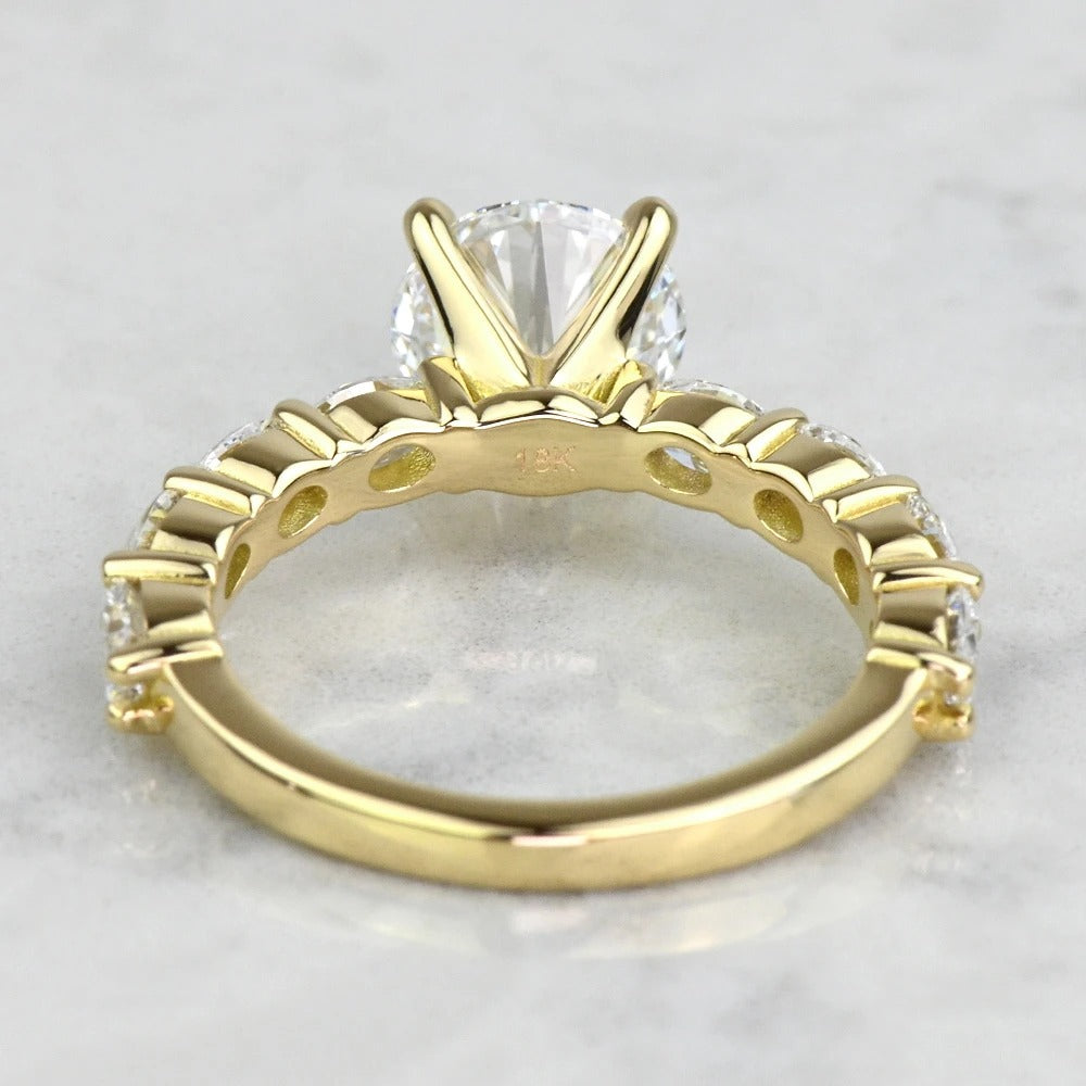 1 Carat Lab Grown Round Diamond Engagement Ring Oval Side Stones
