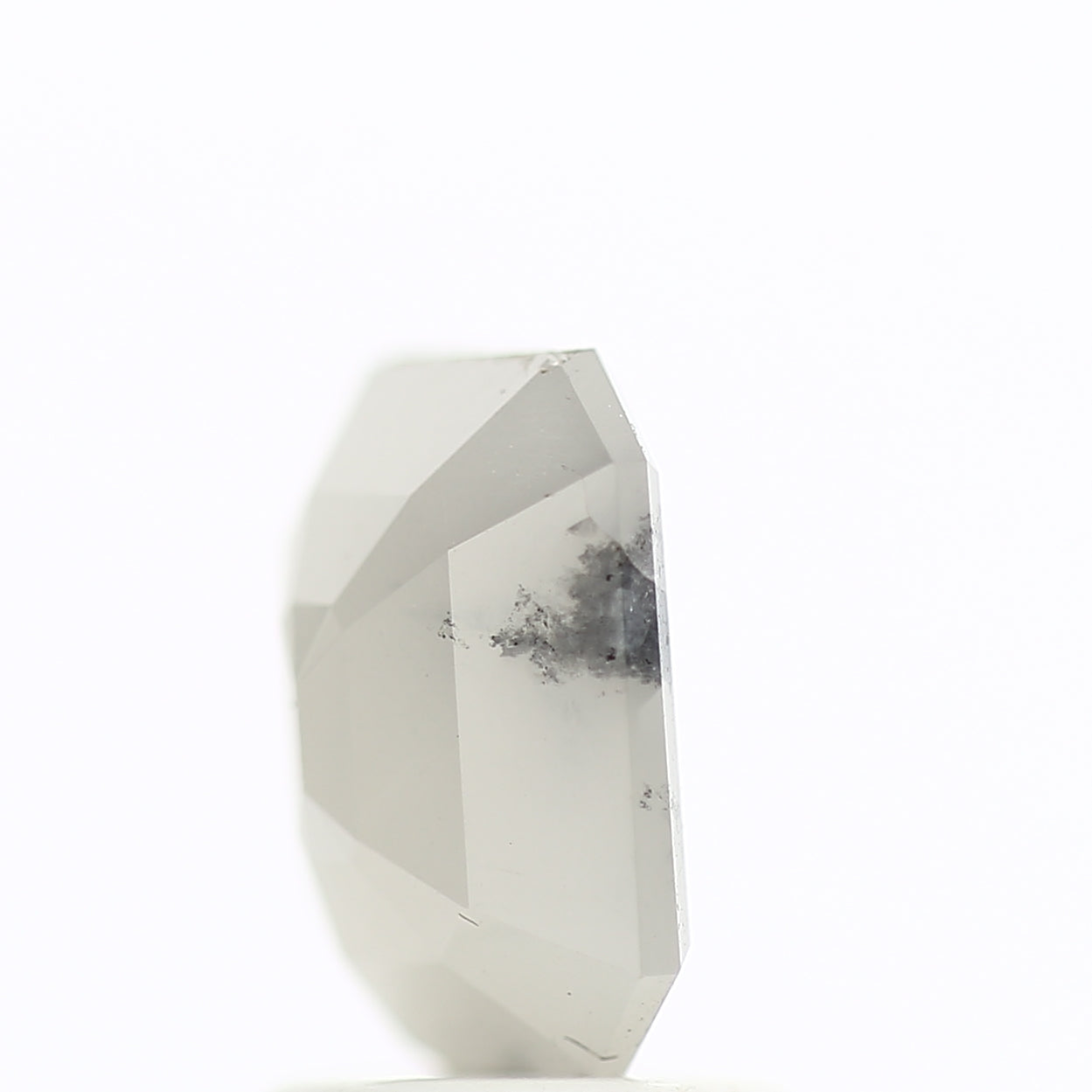 1.64 Carat Icy Emerald Salt and Pepper Natural Diamond 7.92 MM