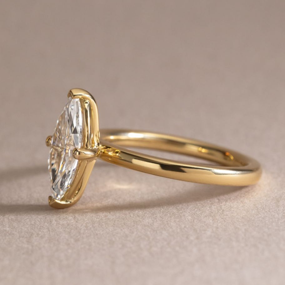 18k Gold 1ct D VVS1 Marquise Solitaire Engagement Ring