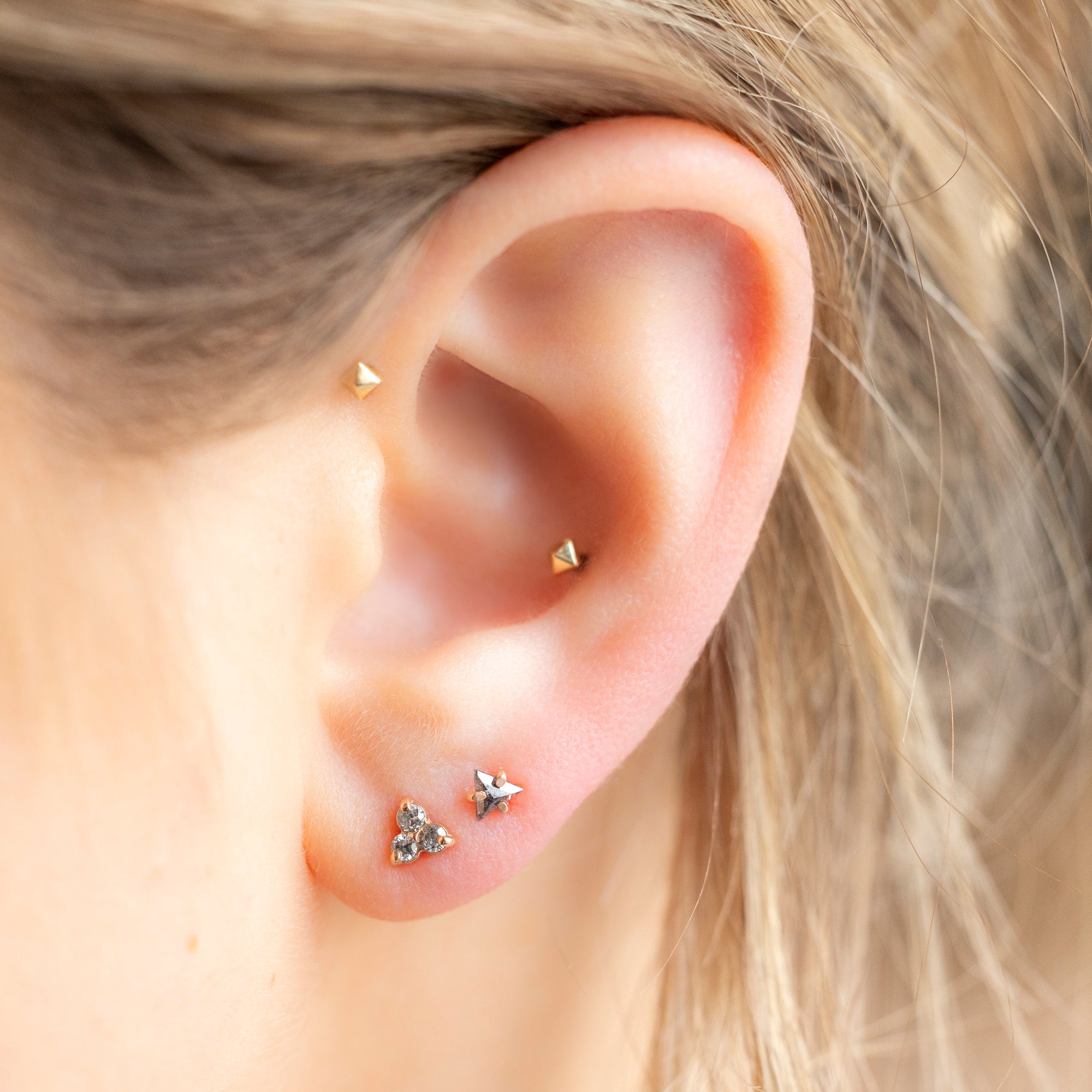 0.26 Carat Round Salt and Pepper Diamond Cluster Stud Earrings