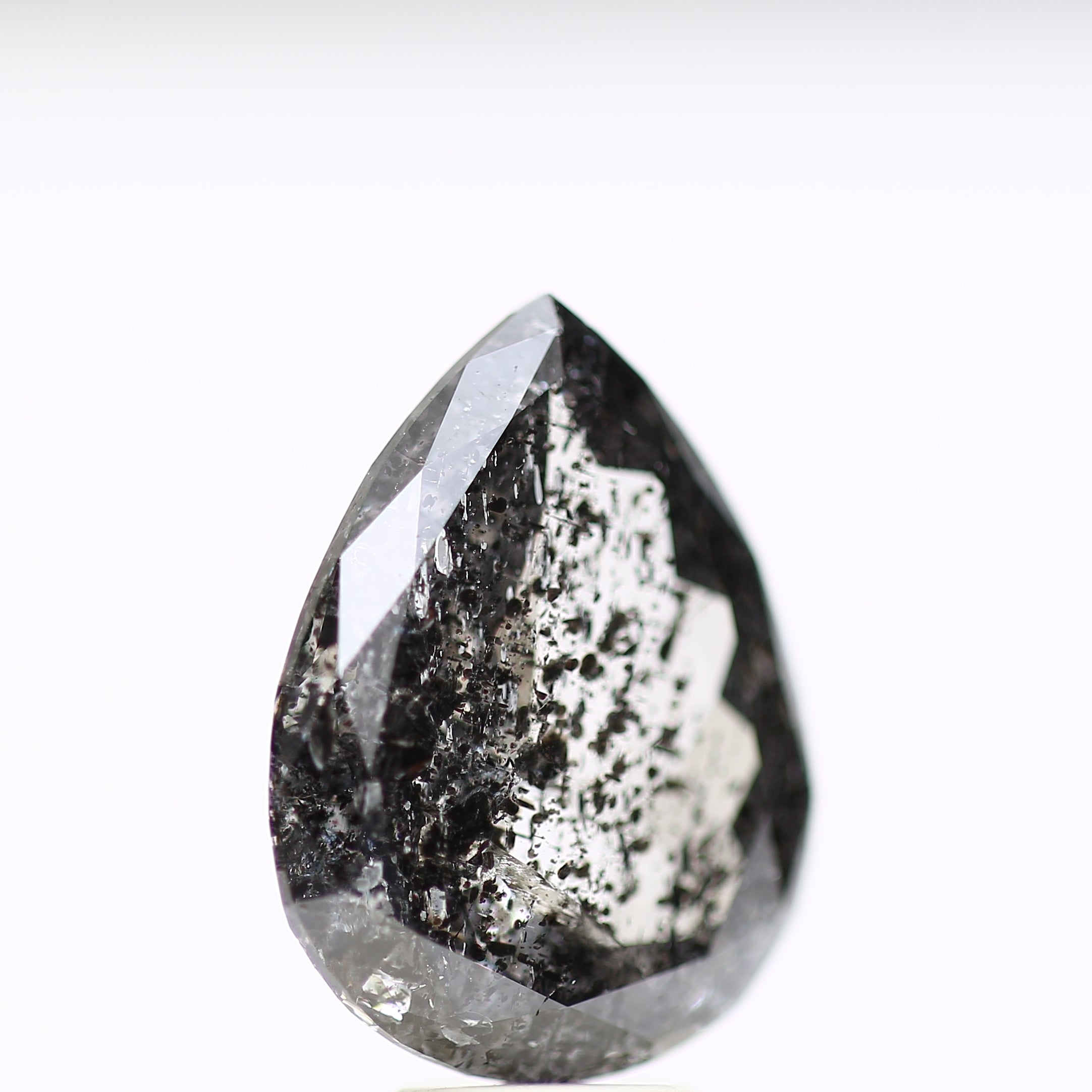 LOOSE GRAY PEAR DIAMOND