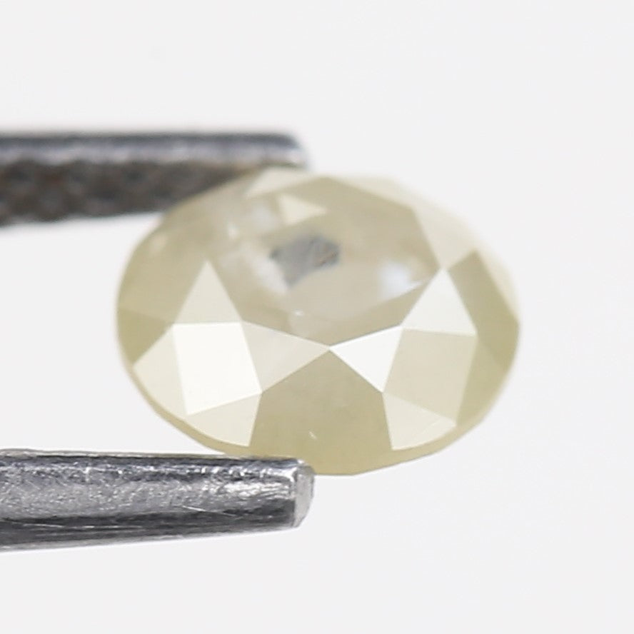 0.87 Carat Natural Round Shape Icy Salt and Pepper Diamond 5.81 MM