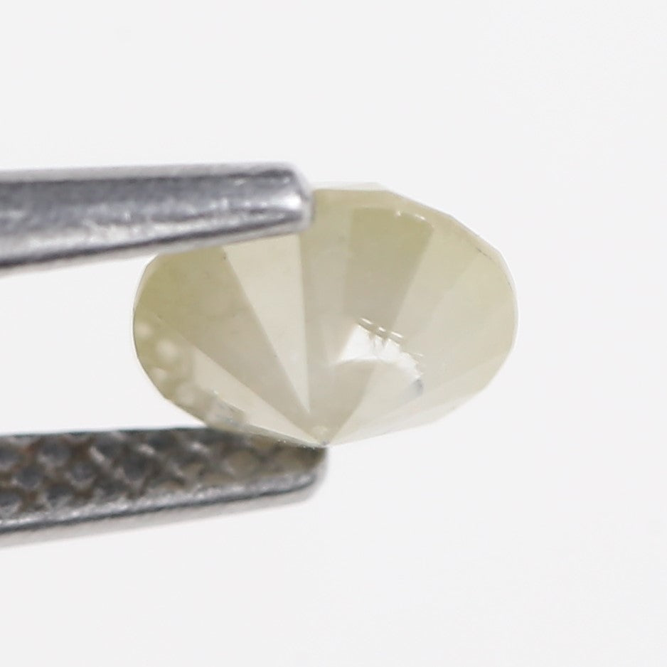 0.87 Carat Natural Round Shape Icy Salt and Pepper Diamond 5.81 MM