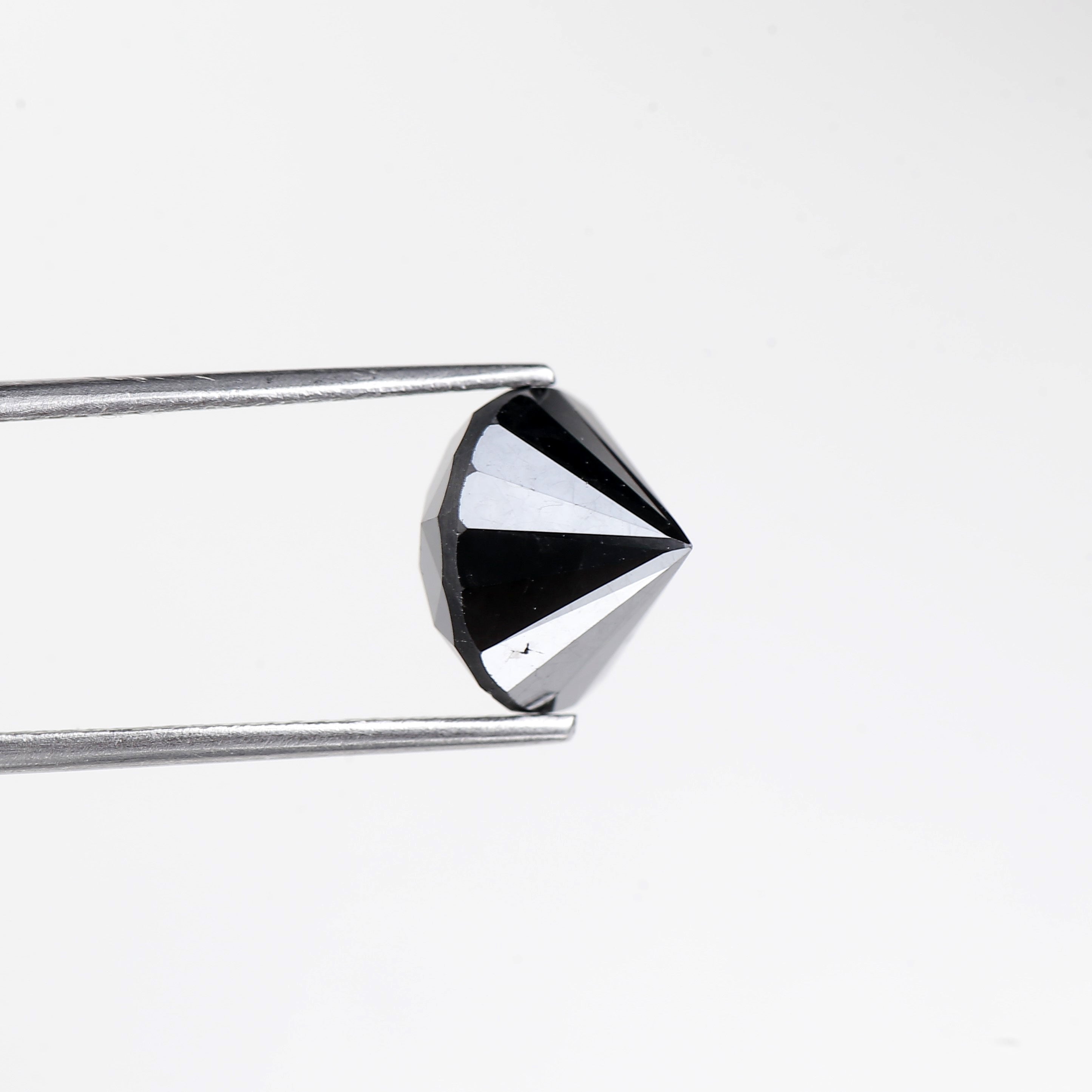 5.51 Carat Natural Round Cut Black Loose Diamond 10.20 MM
