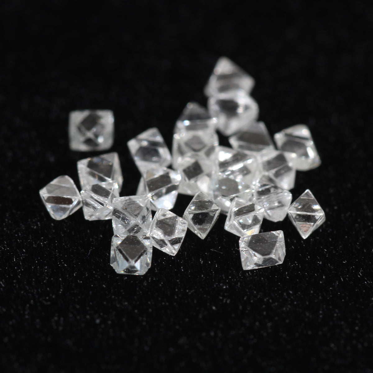Rough White Octahedron Clear D VVS Diamonds 1.5 MM - 2.50 MM