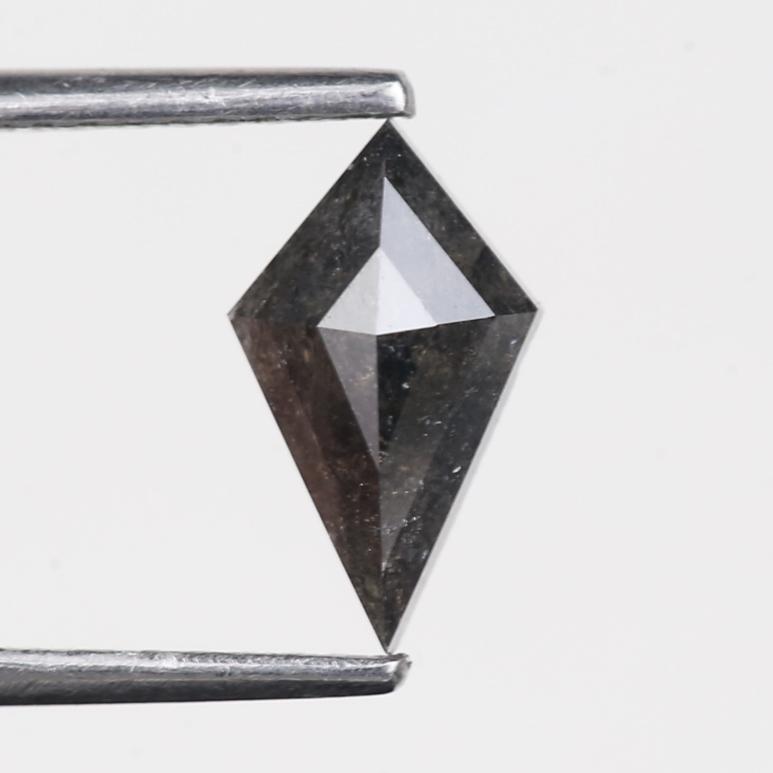 0.98 Carat Natural Fancy Kite Gray Salt And Pepper Diamond 9.57 MM