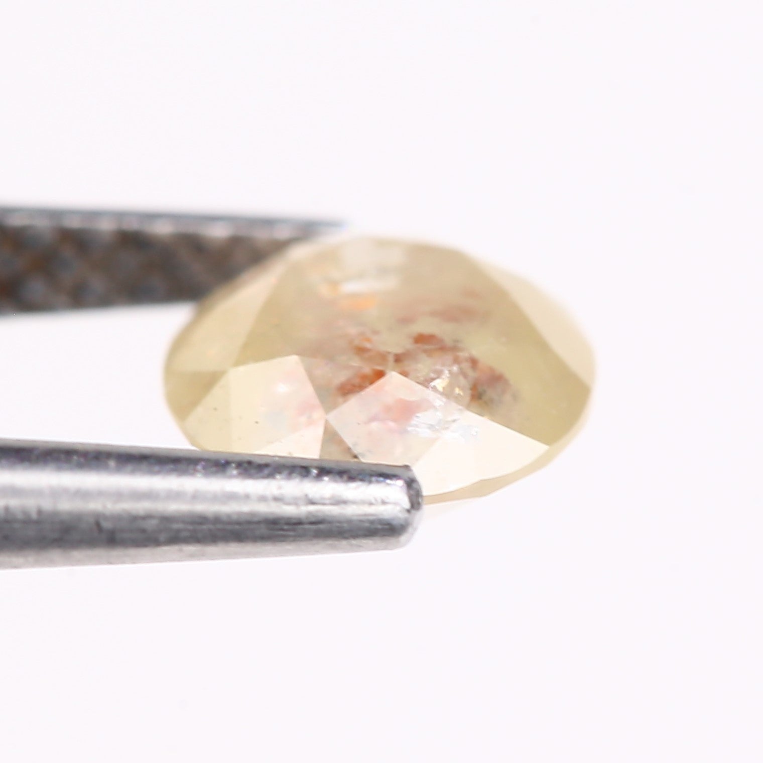 0.87 Carat Natural Round Cut Light Yellow Salt And Pepper Diamond 5.91 MM