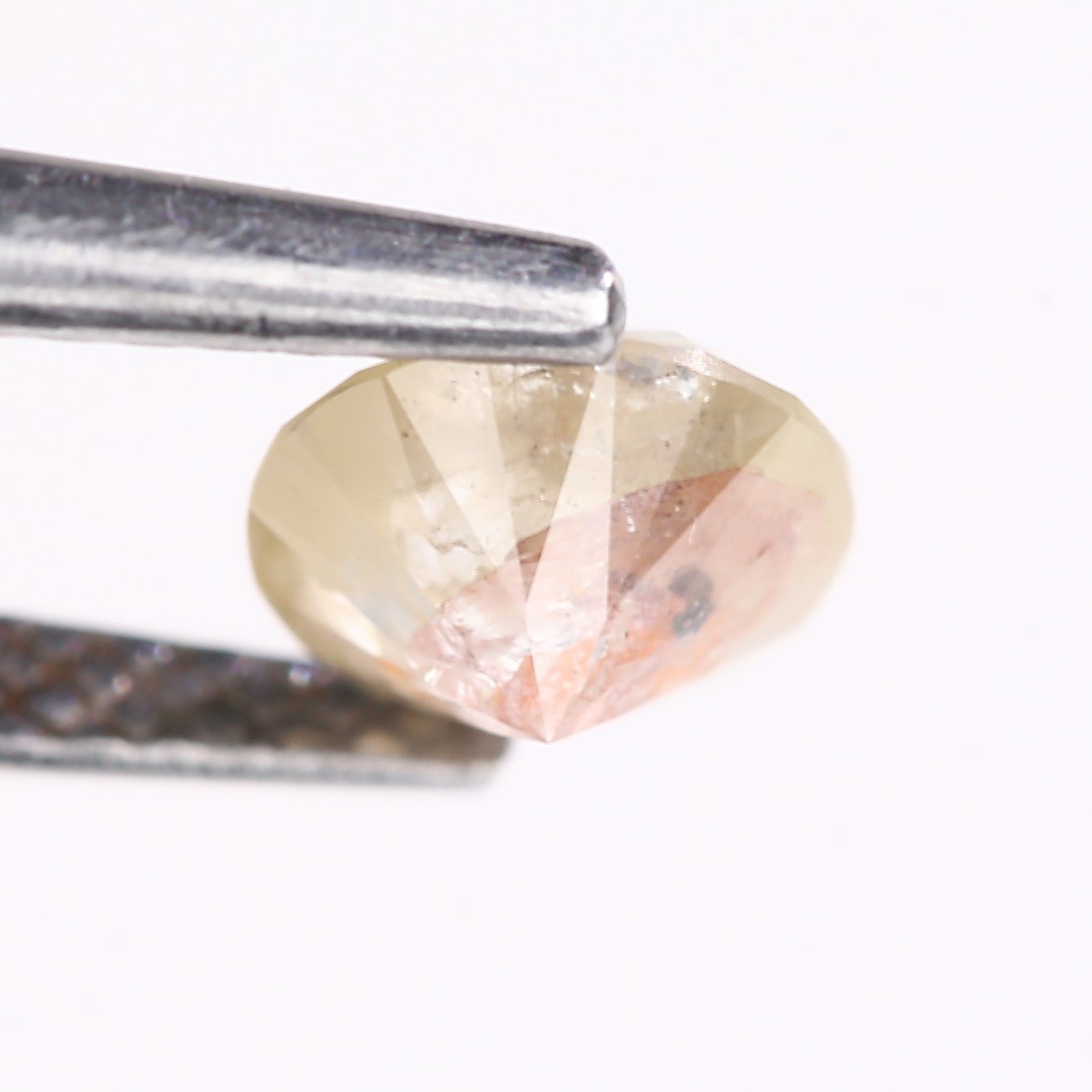 0.87 Carat Natural Round Cut Light Yellow Salt And Pepper Diamond 5.91 MM