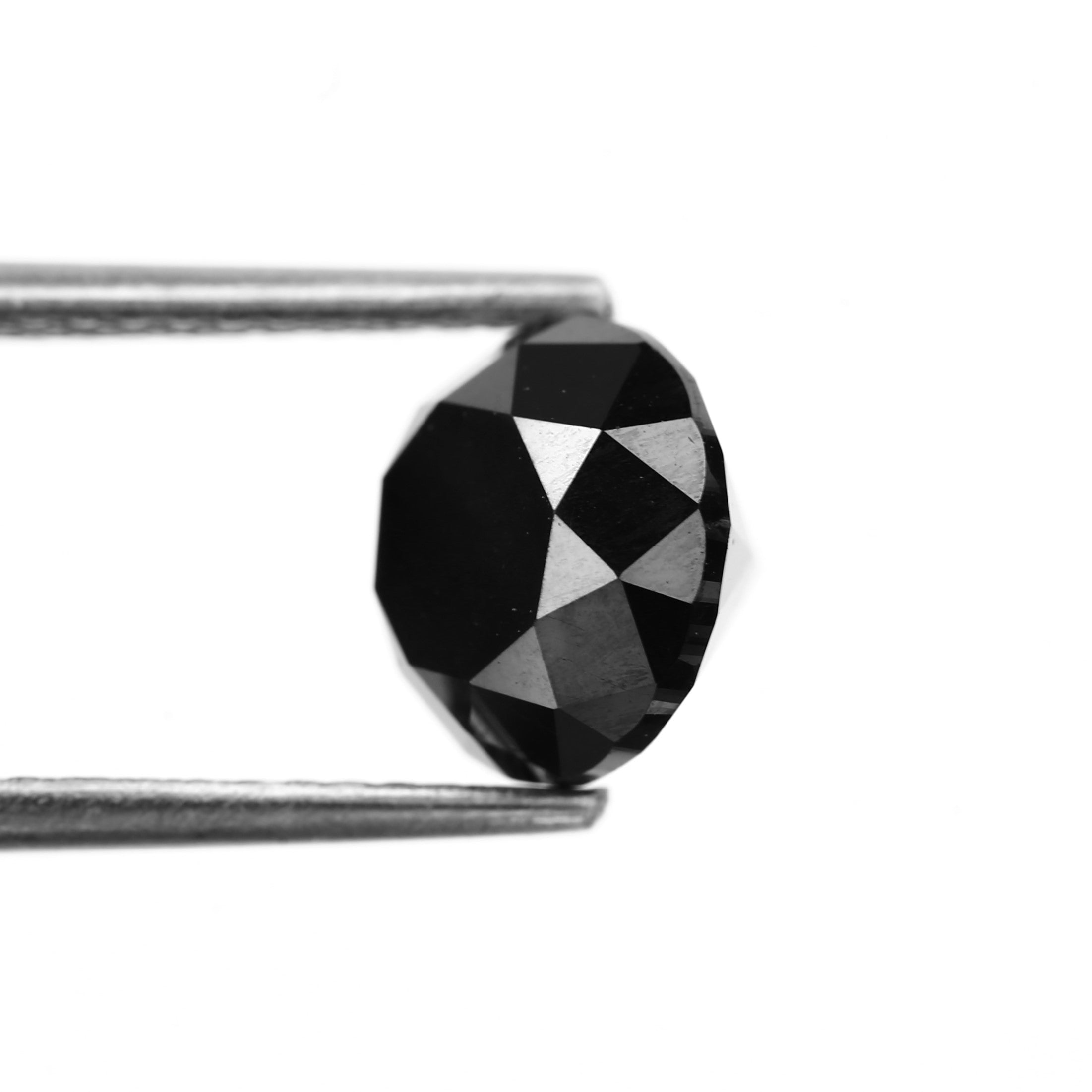 round cut fancy natural black diamond