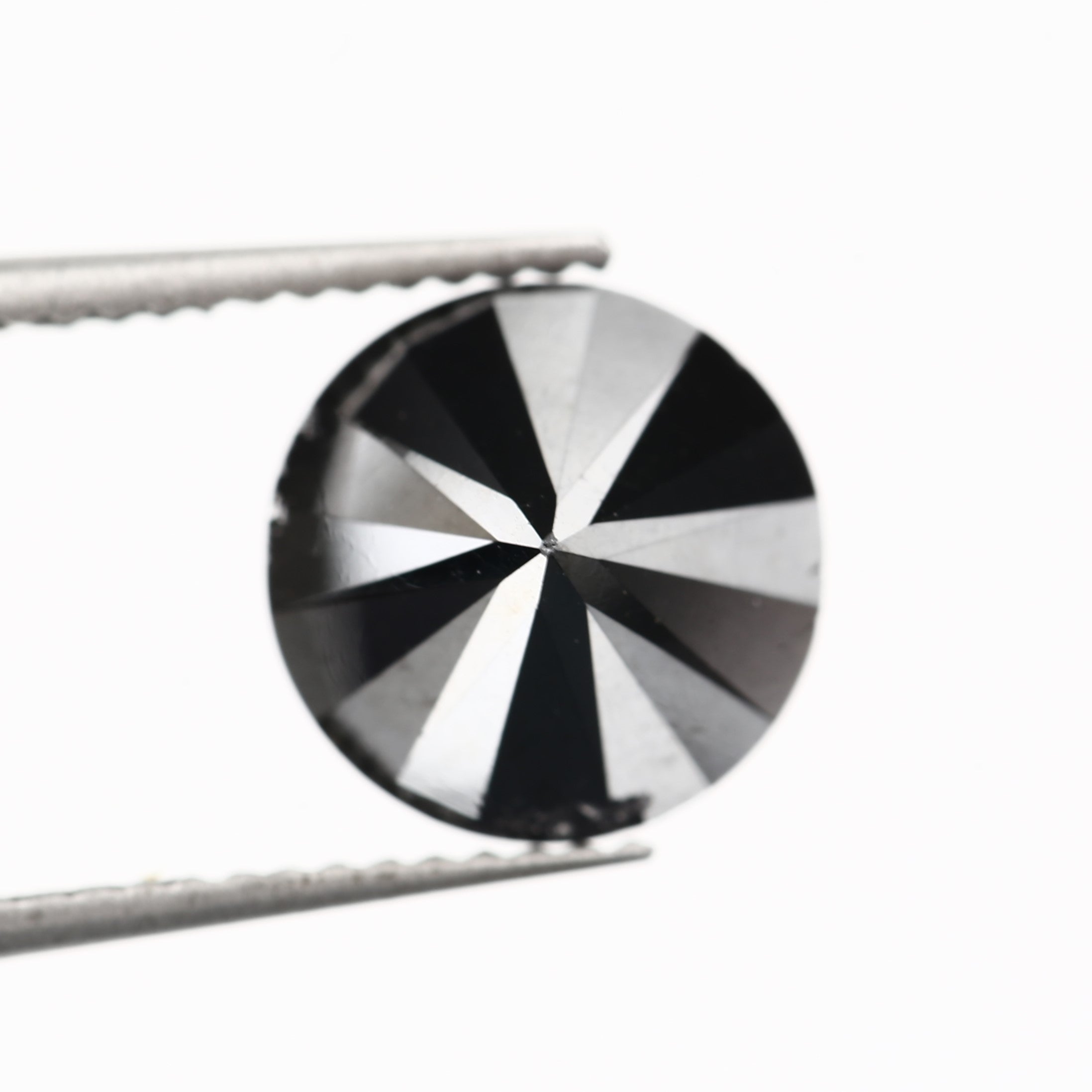 round excellent cut diamond