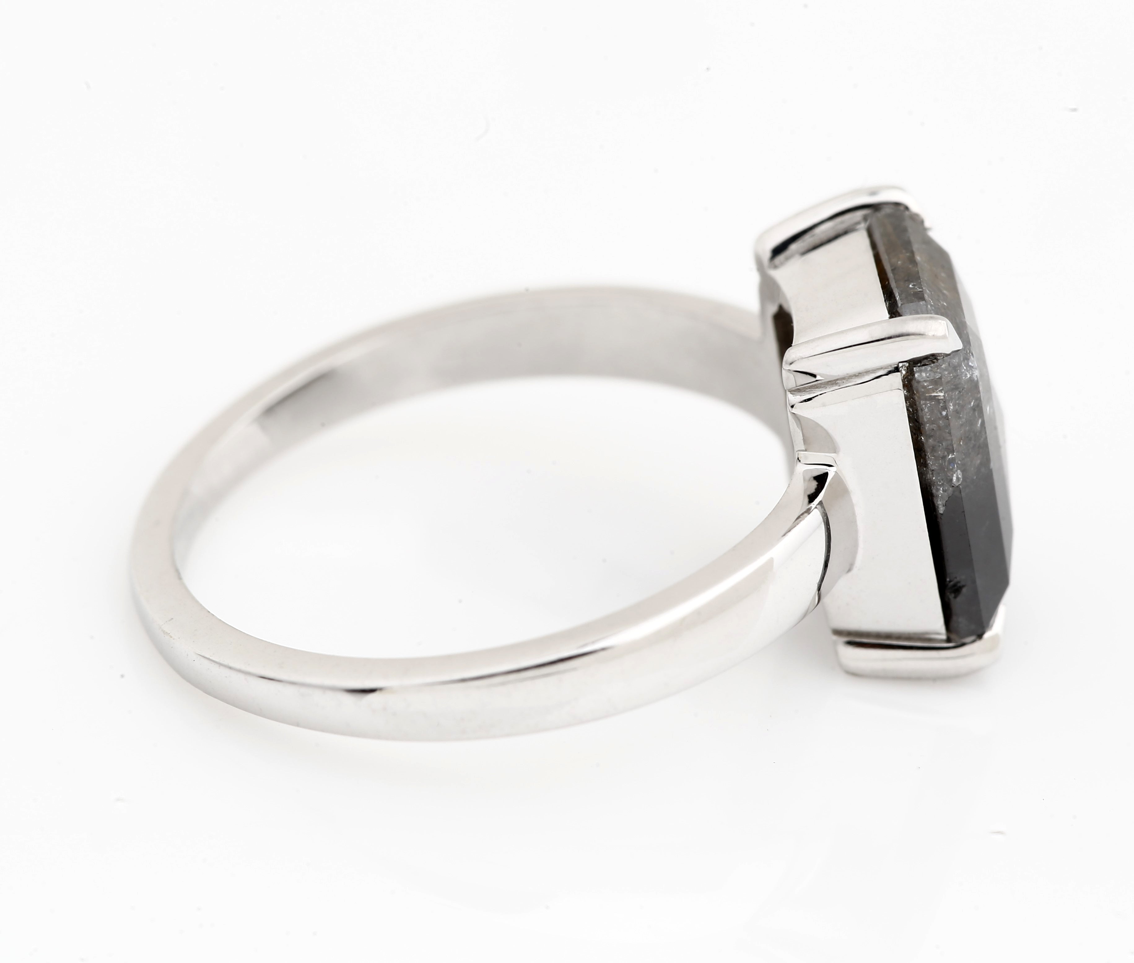 emerald point no point studio ring