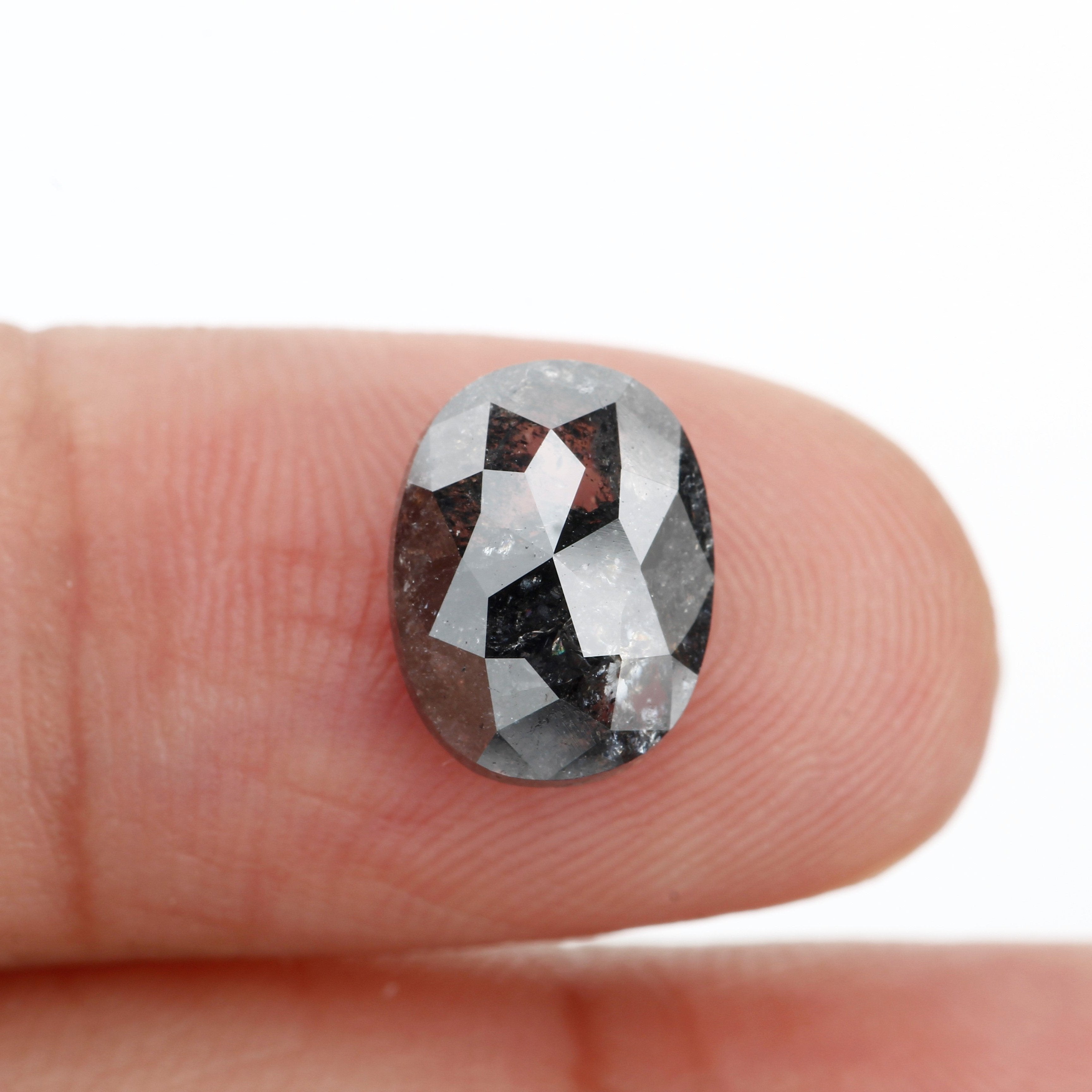 2.91 Carat Design Oval Shape Diamond Necklace 9.86 MM