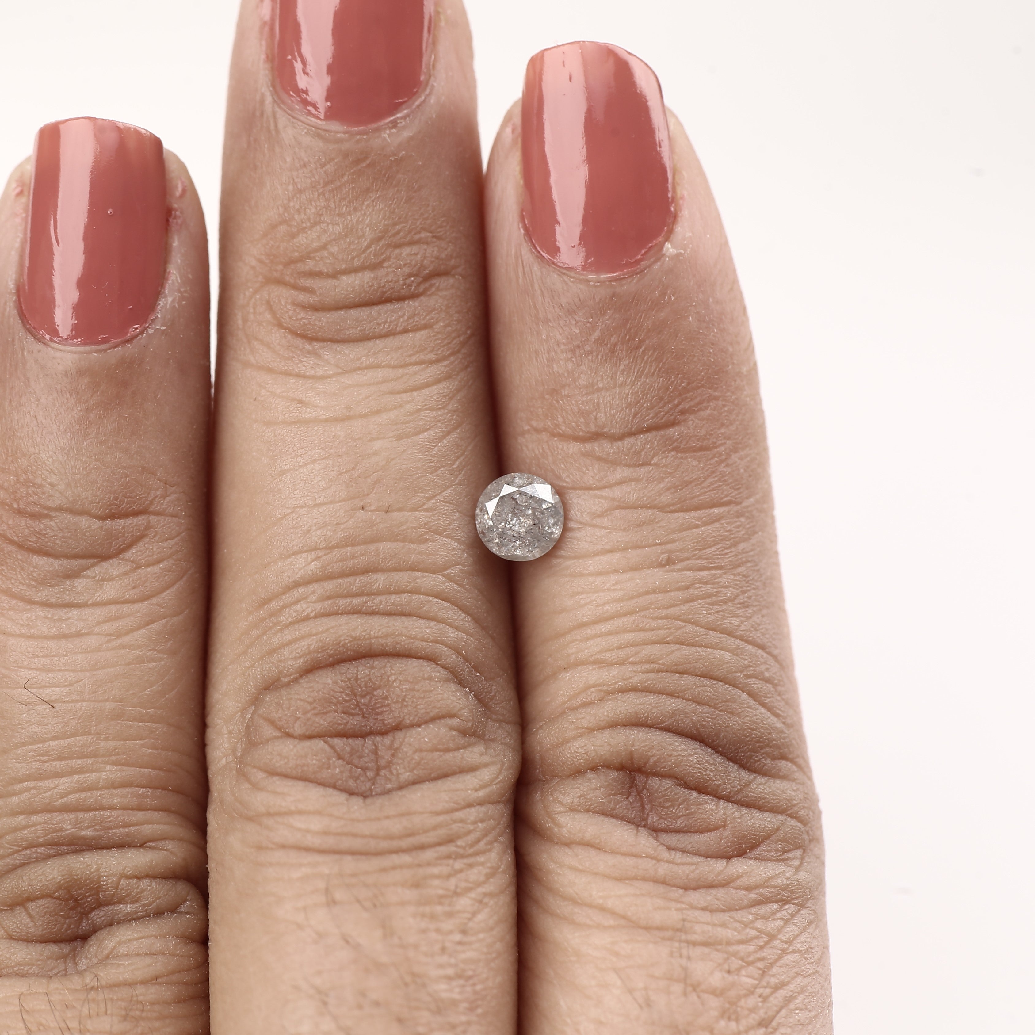 SOLITAIRE-ROUND-SALT-AND-PEPPER-DIAMOND-BLACK-DIAMOND-ONL-01