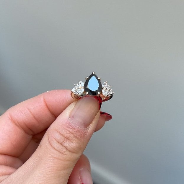 Queen Black & White Diamond Ring - Blackdiamond