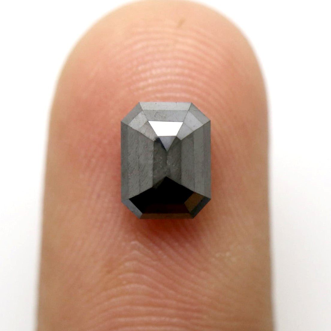 2 Carat AAA Emerald Shape Black Loose Natural Diamond For Pendant Engagement Ring in 14K 18K Gold