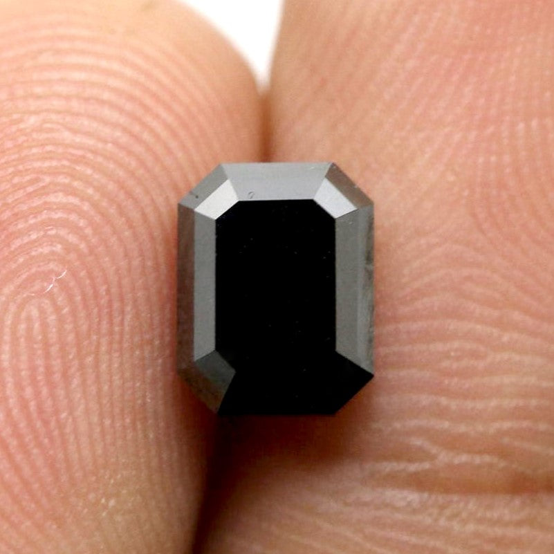 2 Carat AAA Emerald Shape Black Loose Natural Diamond For Pendant Engagement Ring in 14K 18K Gold