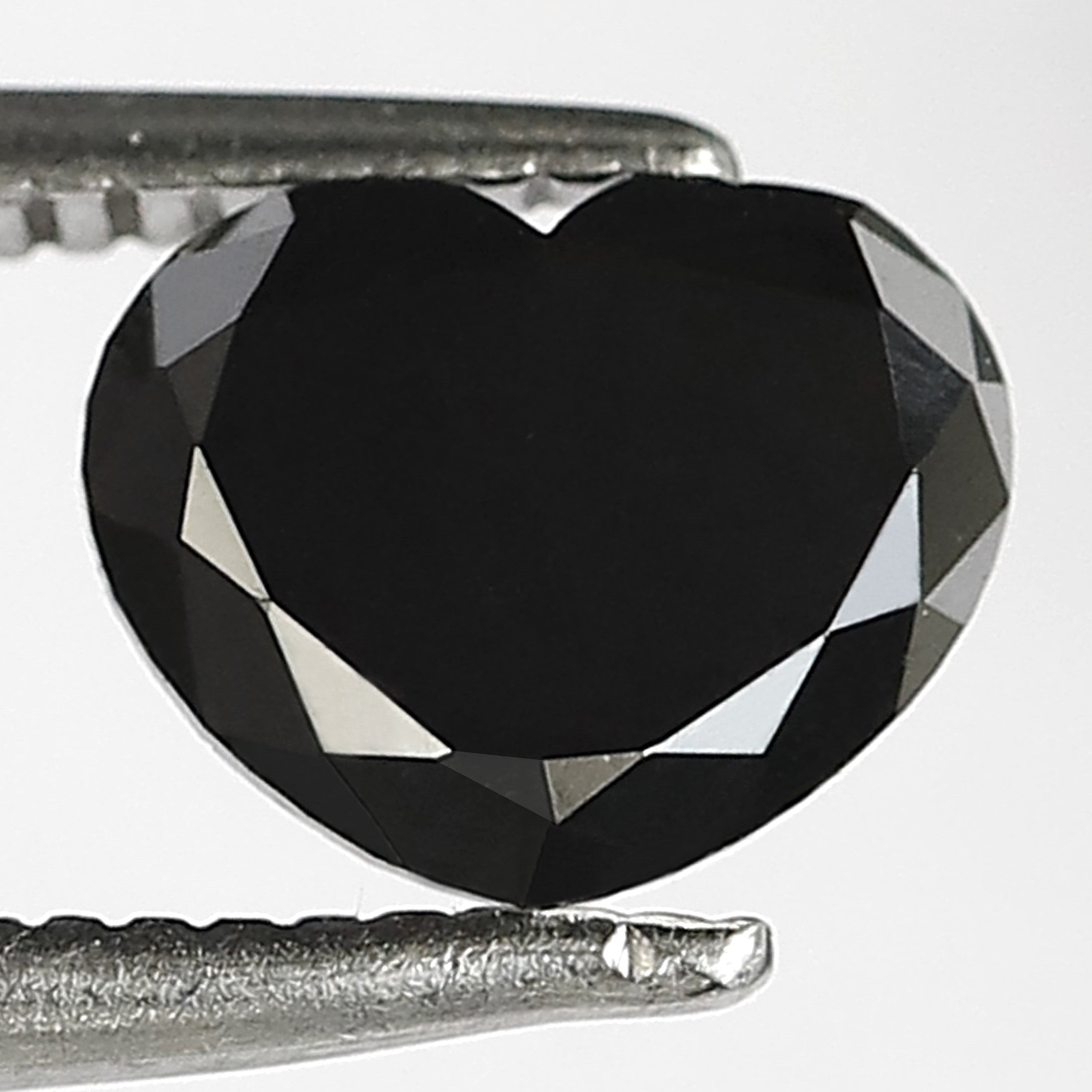 0.86 Carat Heart Shape Black Loose Diamond 5 MM Heated Black Color Diamond For Pendant - Blackdiamond