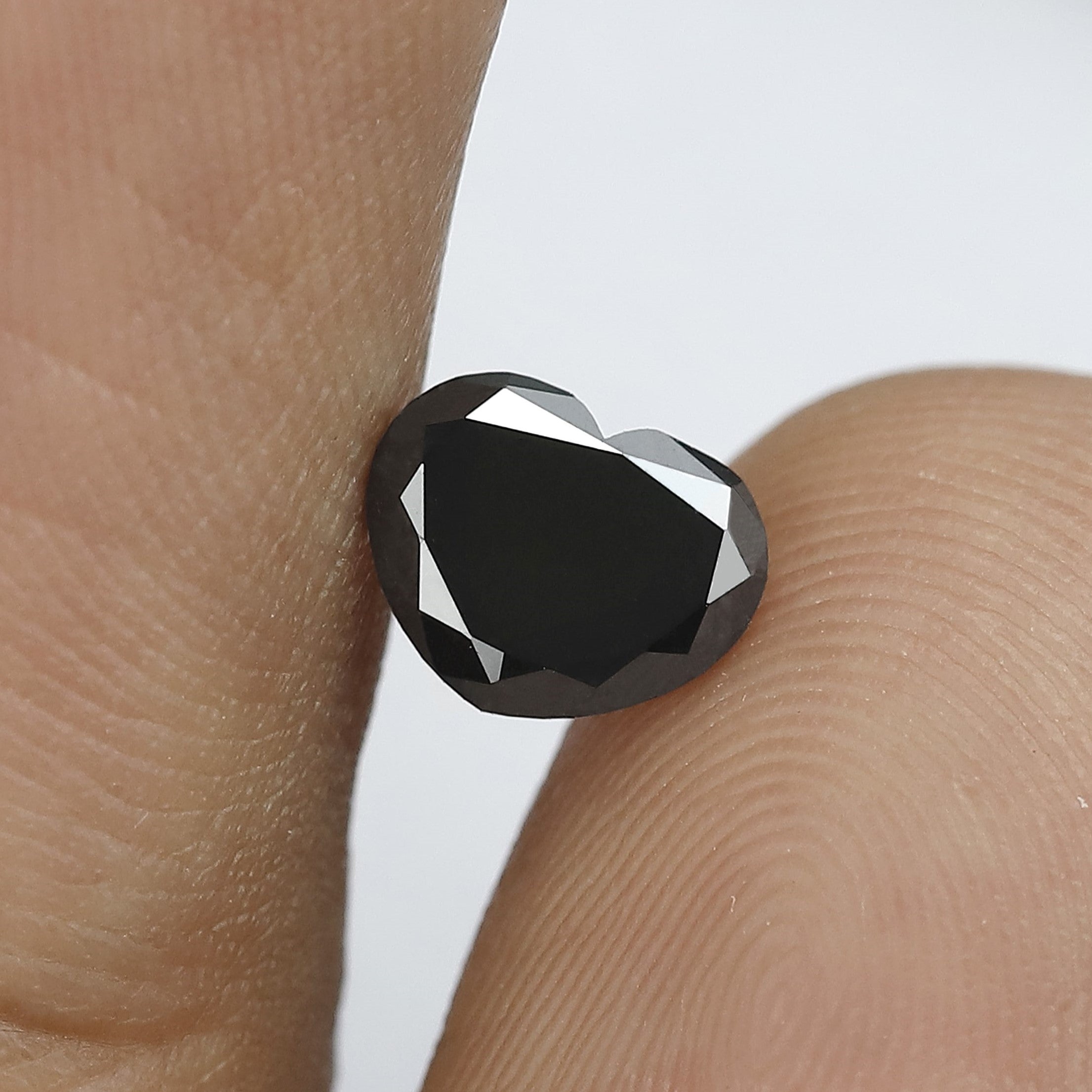 0.86 Carat Heart Shape Black Loose Diamond 5 MM Heated Black Color Diamond For Pendant - Blackdiamond