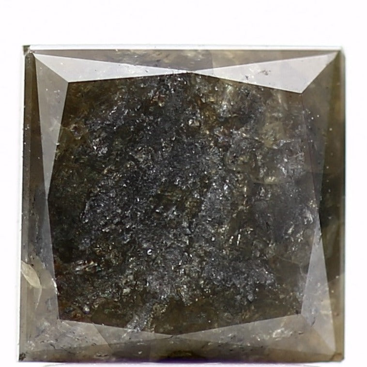 rustic_gray_princess_diamond_salt_pepper