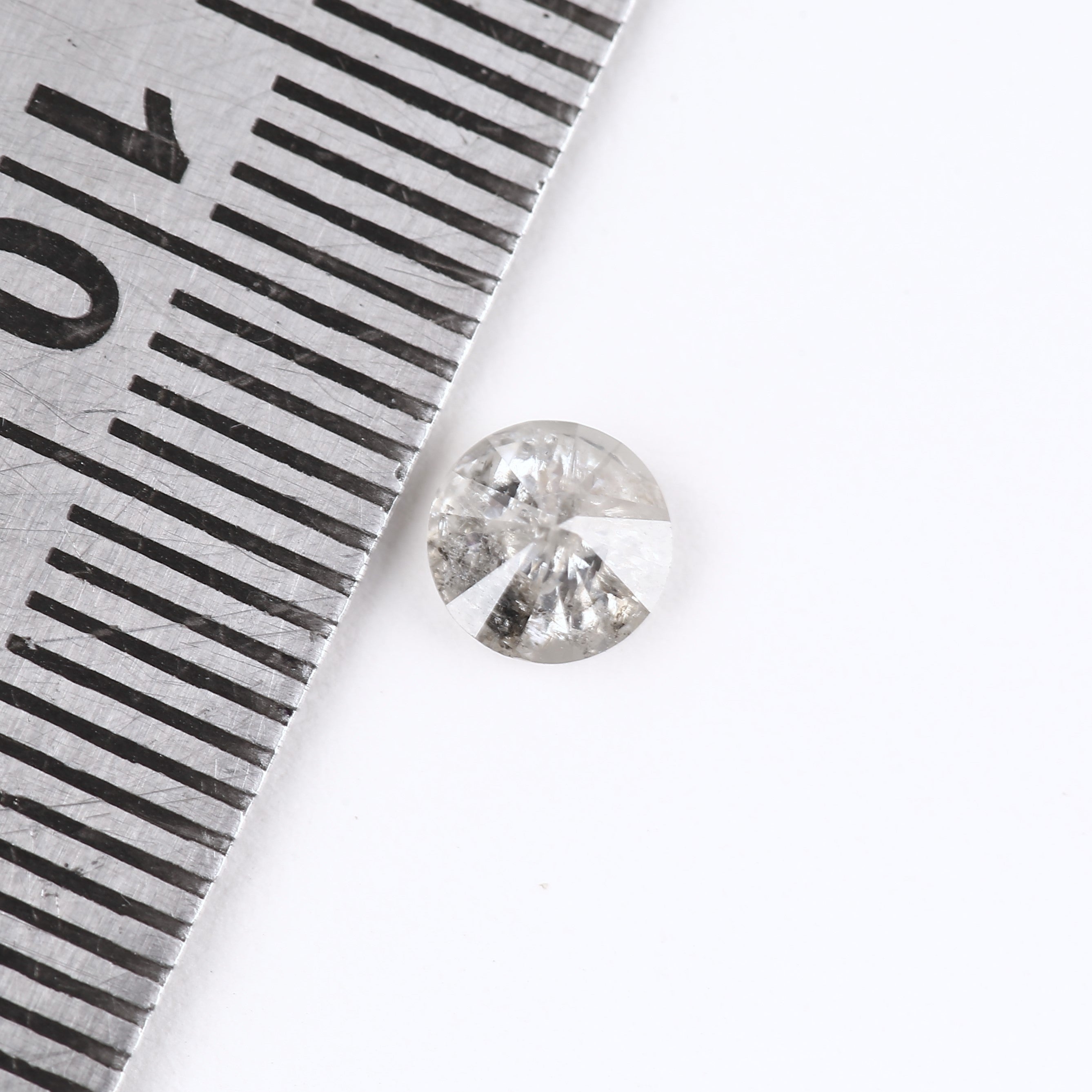 icy salt and pepper diamond 5 mm