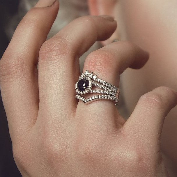 Curve Grand White Diamond Band 14K Yellow Gold - Blackdiamond