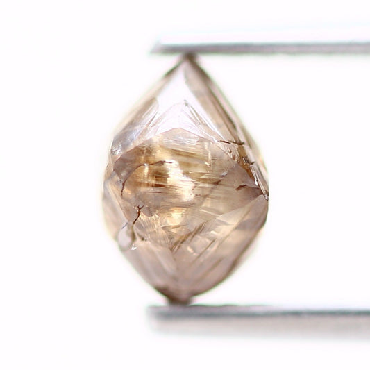 octahedron-rough-diamond-1.27-ct