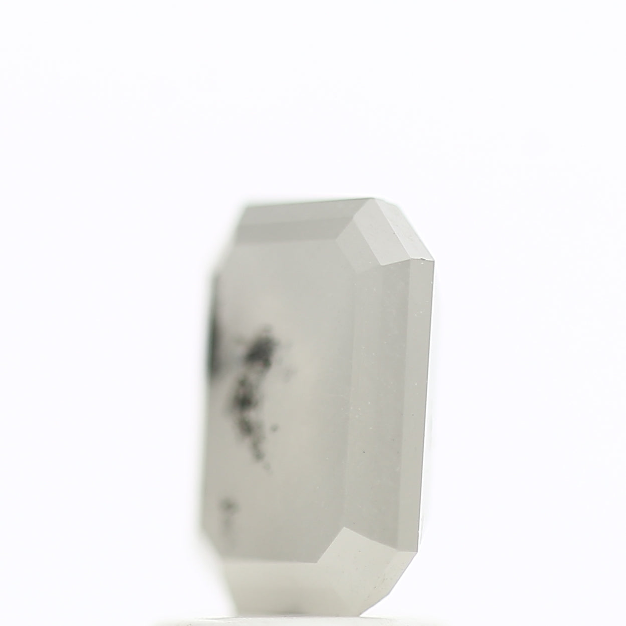 1.64 Carat Icy Emerald Salt and Pepper Natural Diamond 7.92 MM