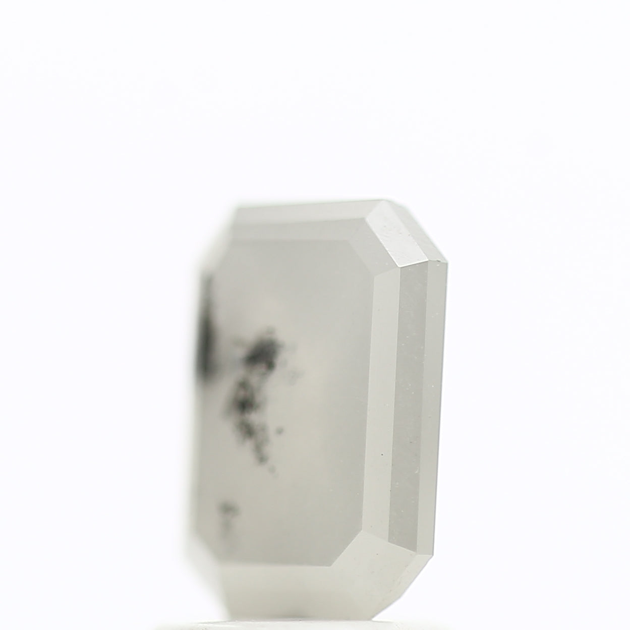 1.64 Carat Icy Emerald Salt and Pepper Natural Diamond 7.92 MM