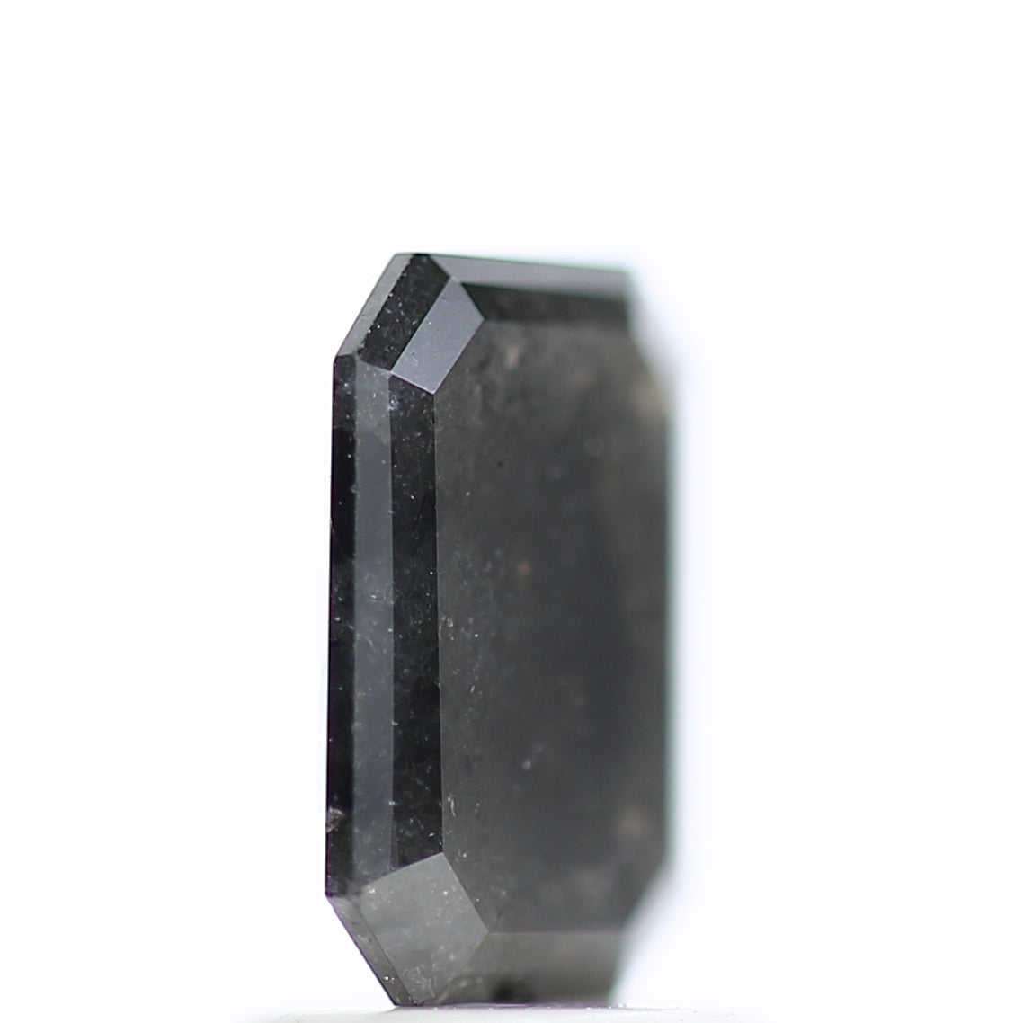 1.18 Carat Natural Emerald Loose Black Salt And Pepper Diamond 7.97 MM