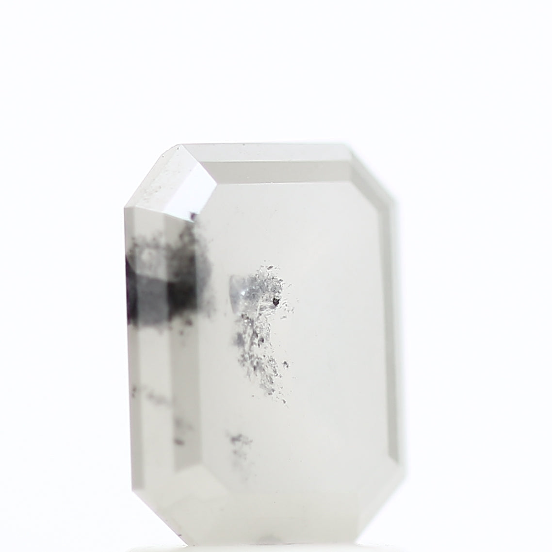 1.64 Carat Icy Emerald Salt and Pepper Natural Diamond 7.92 MM