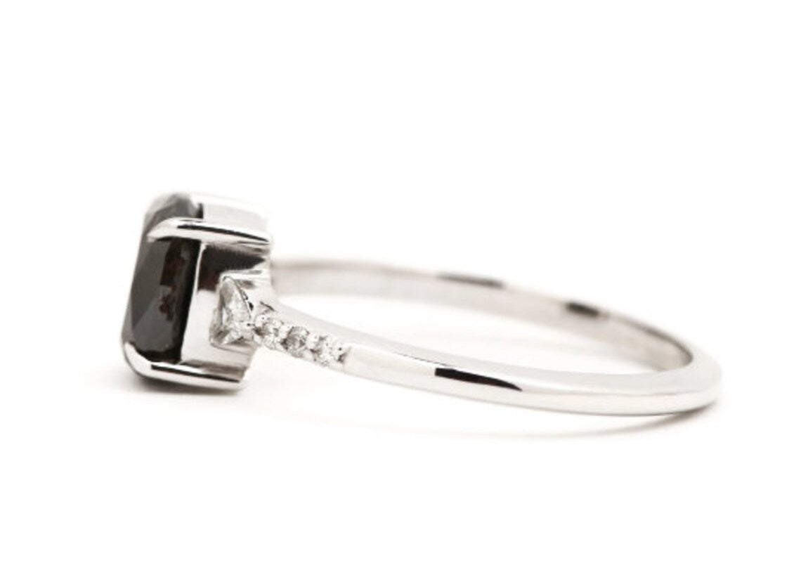 14k white gold ring