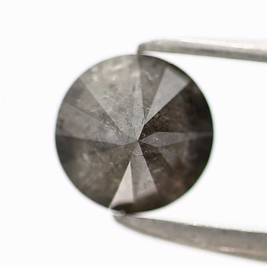 0.72 Carat Fancy Dark Gray Diamond Round Shape Natural Diamond 5.70 MM - Blackdiamond