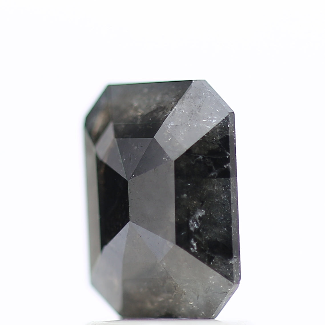1.18 Carat Natural Emerald Loose Black Salt And Pepper Diamond 7.97 MM