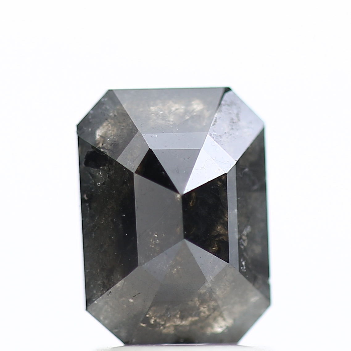 1.18 Carat Natural Emerald Loose Black Salt And Pepper Diamond 7.97 MM