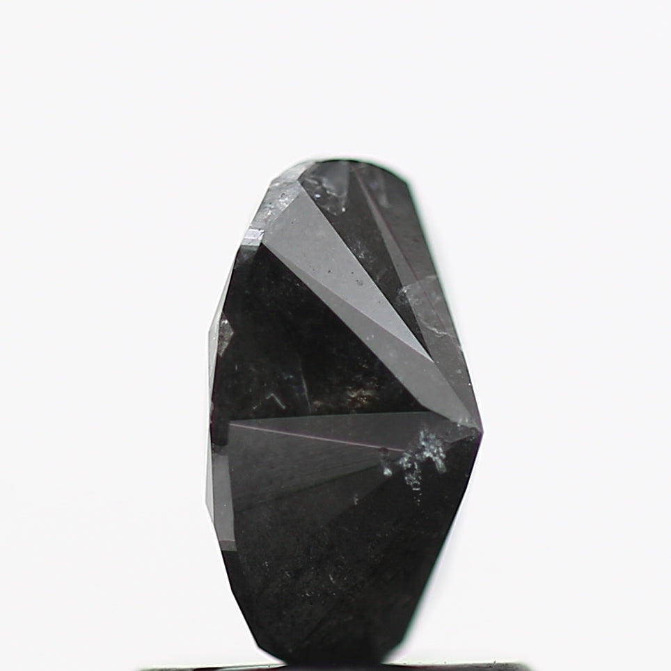 0.91 Carat Fancy Black Oval Diamond For Minimal Ring 7.2 MM