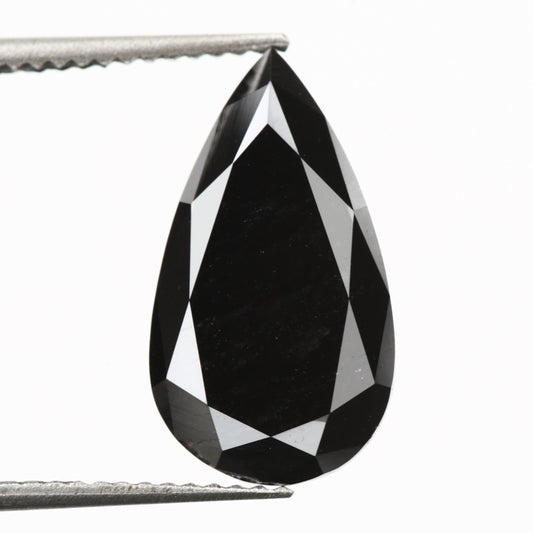 elongated-pear-black-diamond