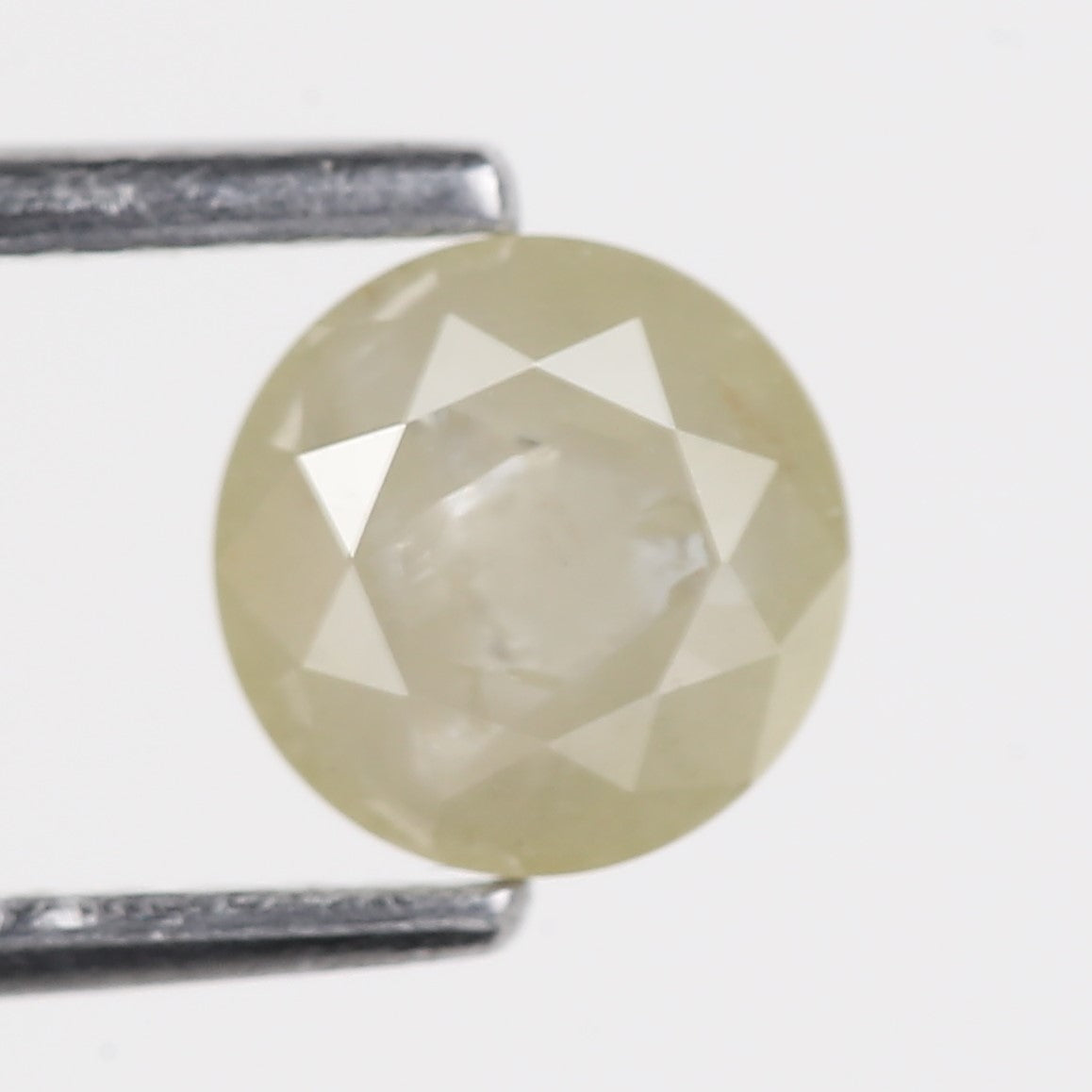 0.87 Carat Natural Round Shape Icy Salt and Pepper Diamond 5.81 MM