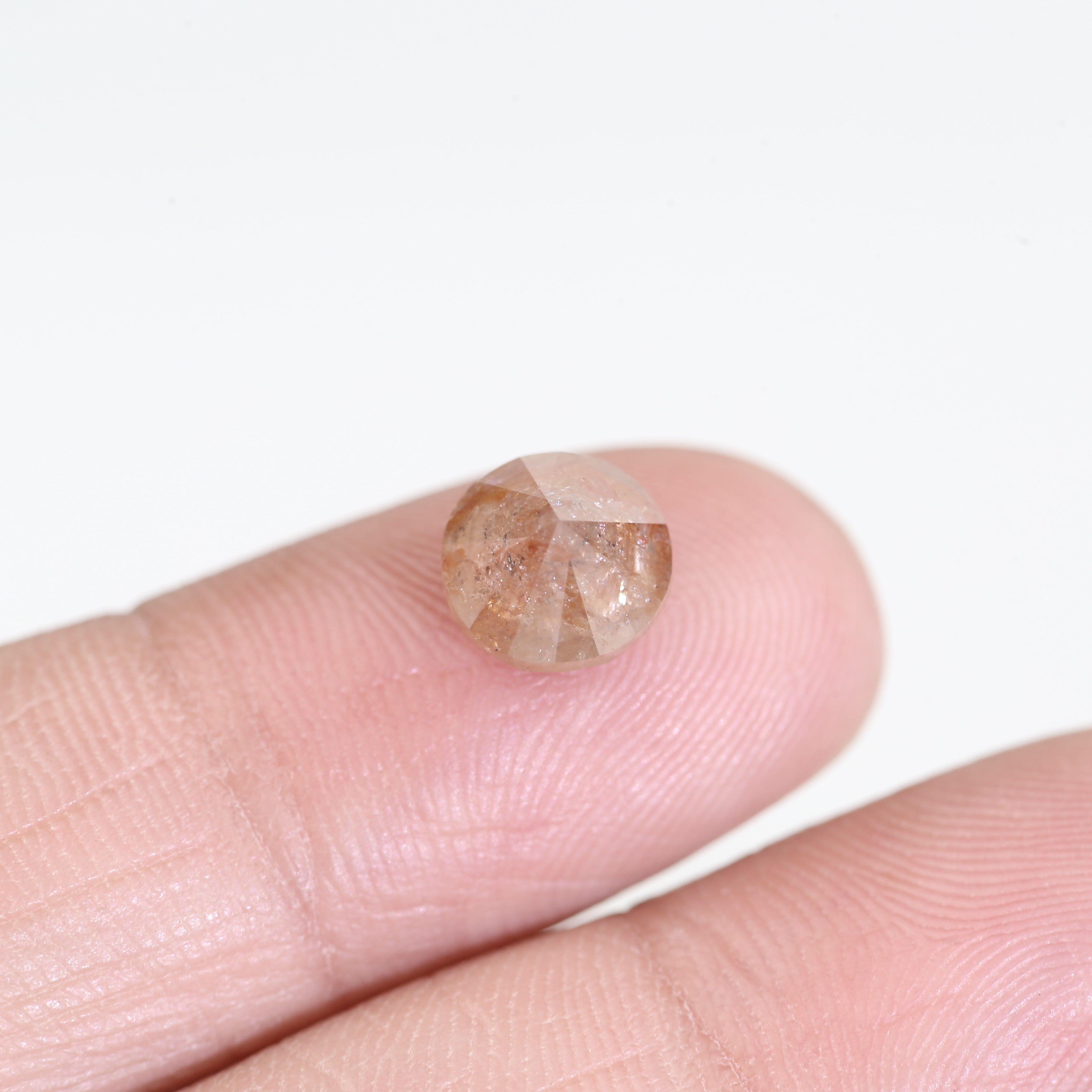 2.31 Carat Natural Orange Round Brilliant Diamond 7.46 MM