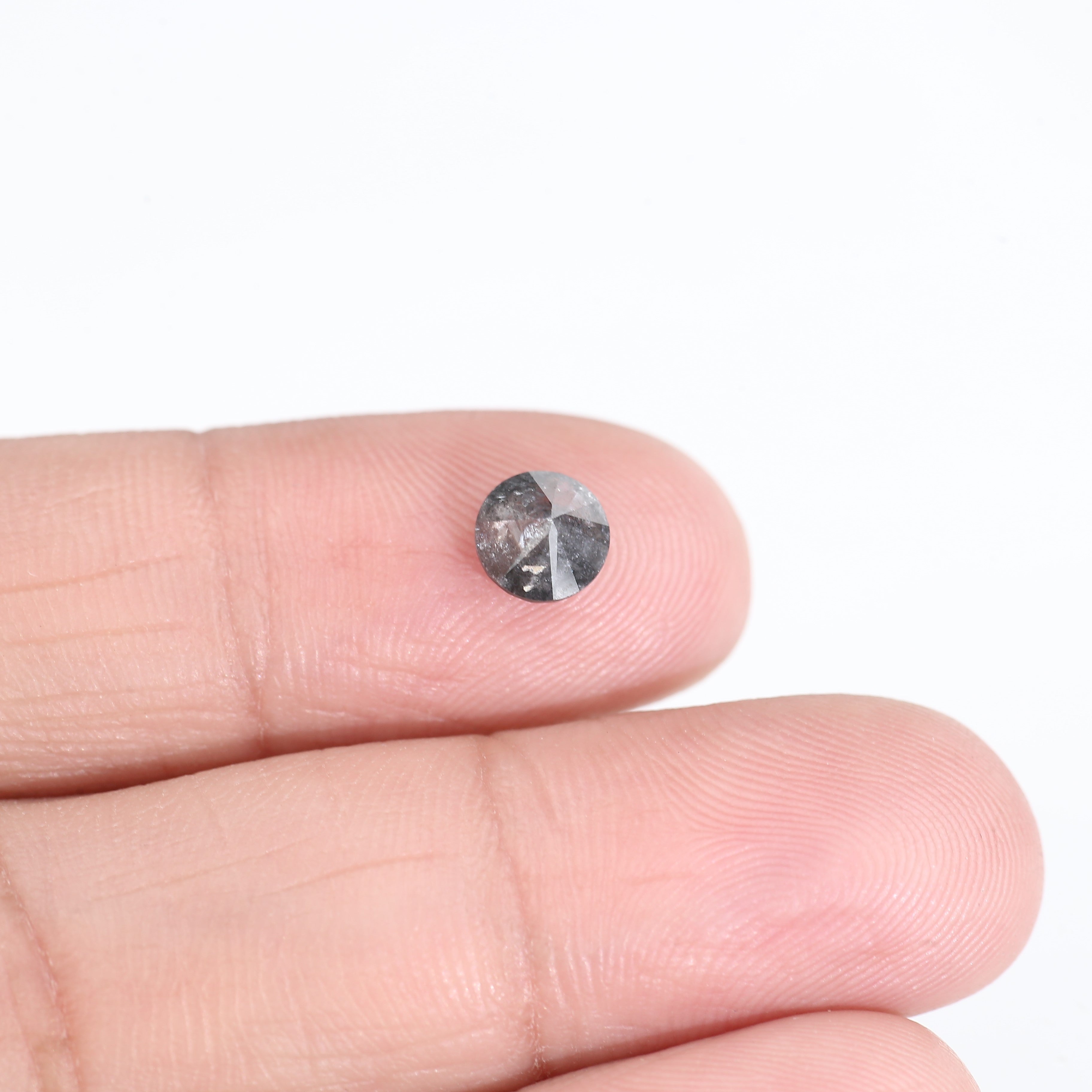 0.99 Carat Natural Round Cut Gray Salt And Pepper Diamond 5.74 MM