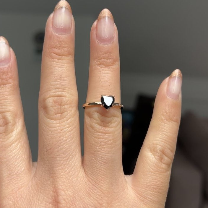 heart-black-diamond-ring-1.50-ct