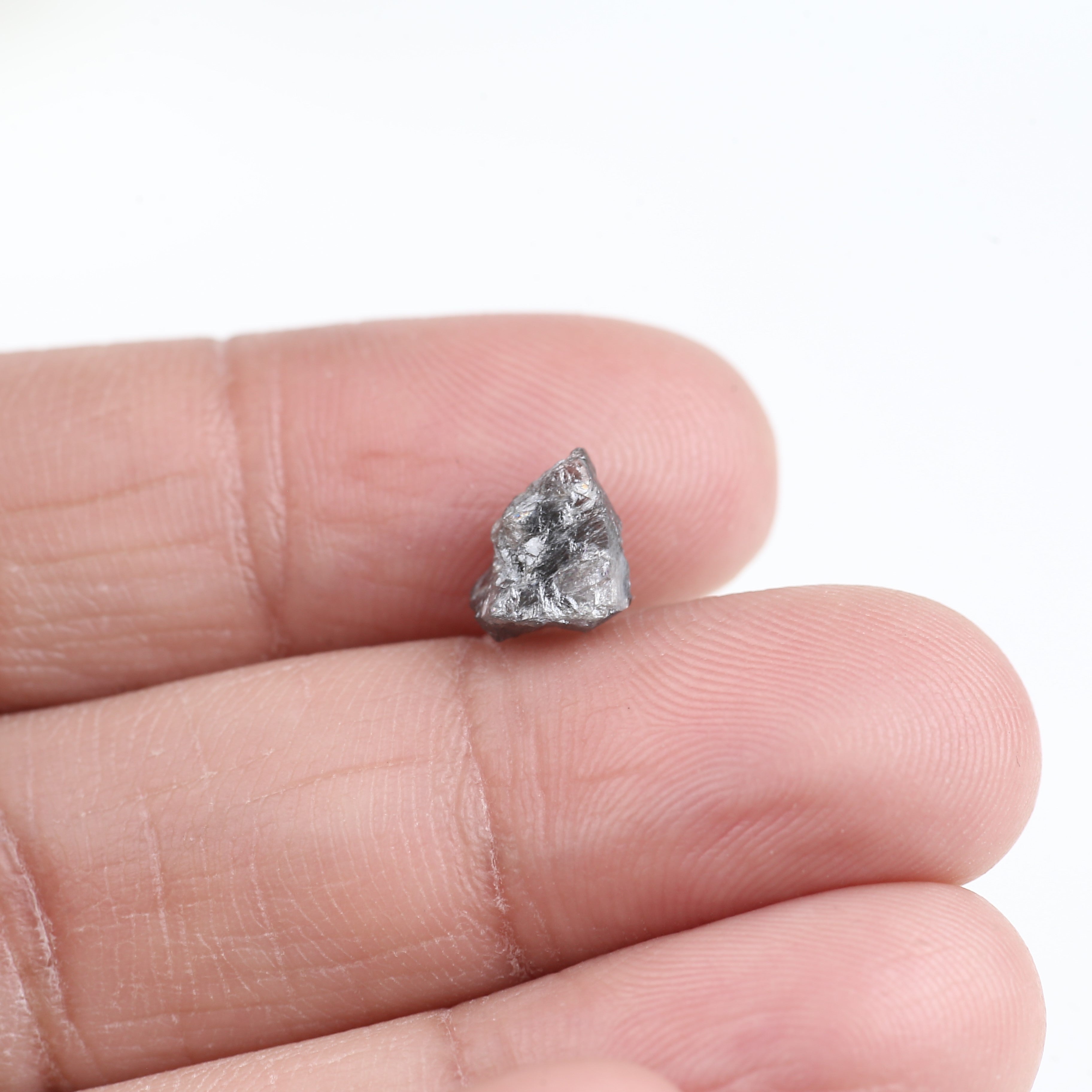 1.91 Carat Natural Light Purple Rough Diamond 7.76 MM