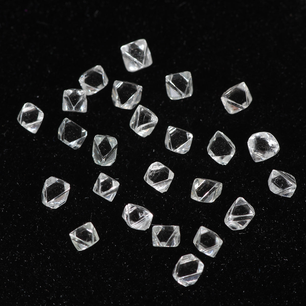 Rough White Octahedron Clear D VVS Diamonds 1.5 MM - 2.50 MM
