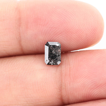 0.61 Carat 6.14 MM Natural Gray Emerald Salt and Pepper Diamond - Blackdiamond