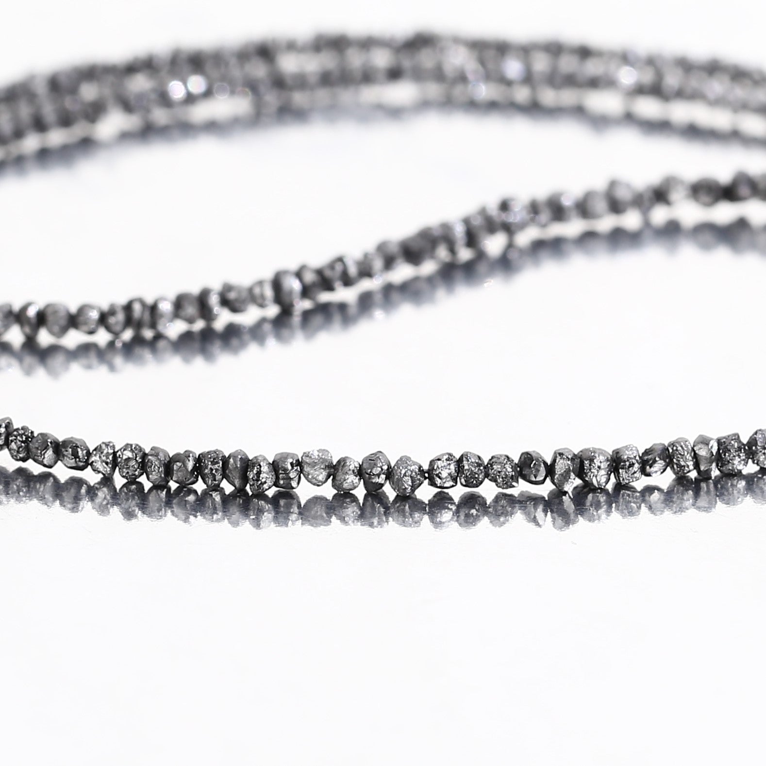 20.00 Carat Natural Black Colour Rough Diamonds Beads Loose Rough Beads 1.30-2 MM