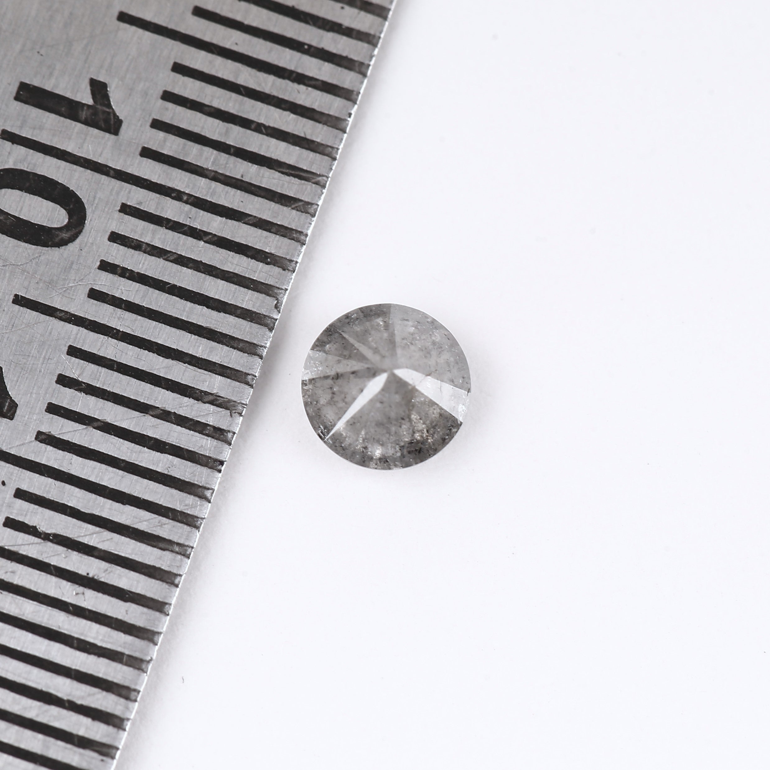 0.75ct Speckled Diamond Natural Gray Round Cut Loose 5.48 MM
