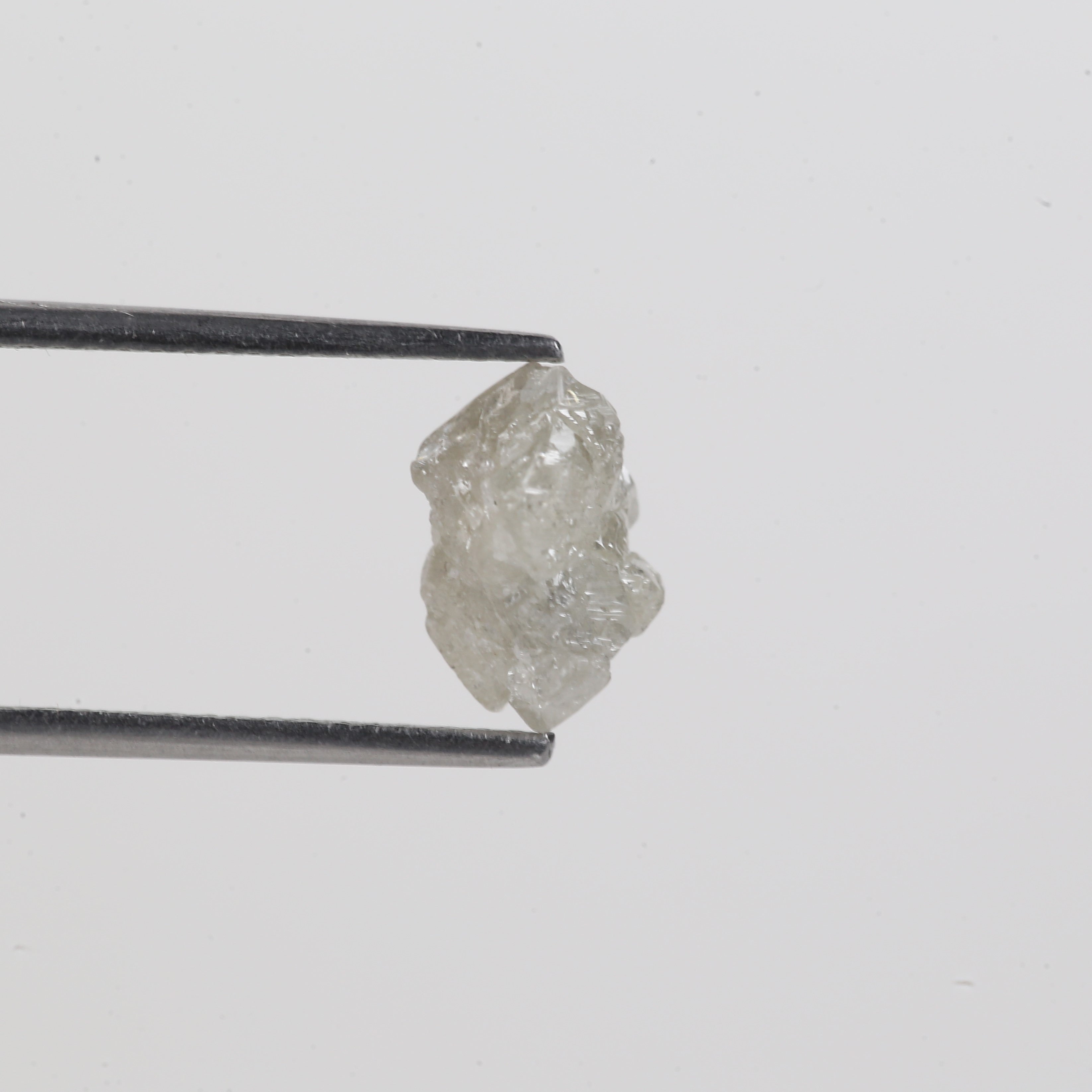 2.19 Carat Natural Rough Diamond Icy White Raw Uncut Diamond 9.15 MM