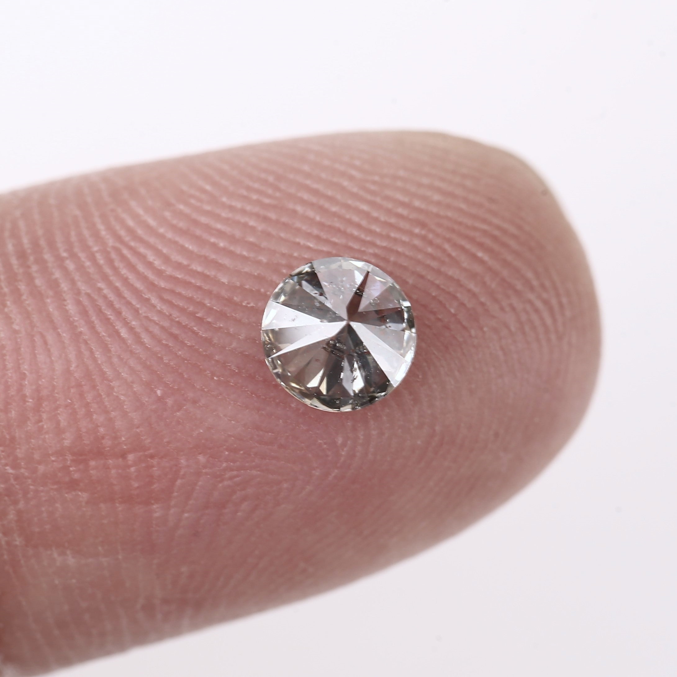 0.50ct Natural Round Opalescent Gray Salt and Pepper Diamond 4.9 MM