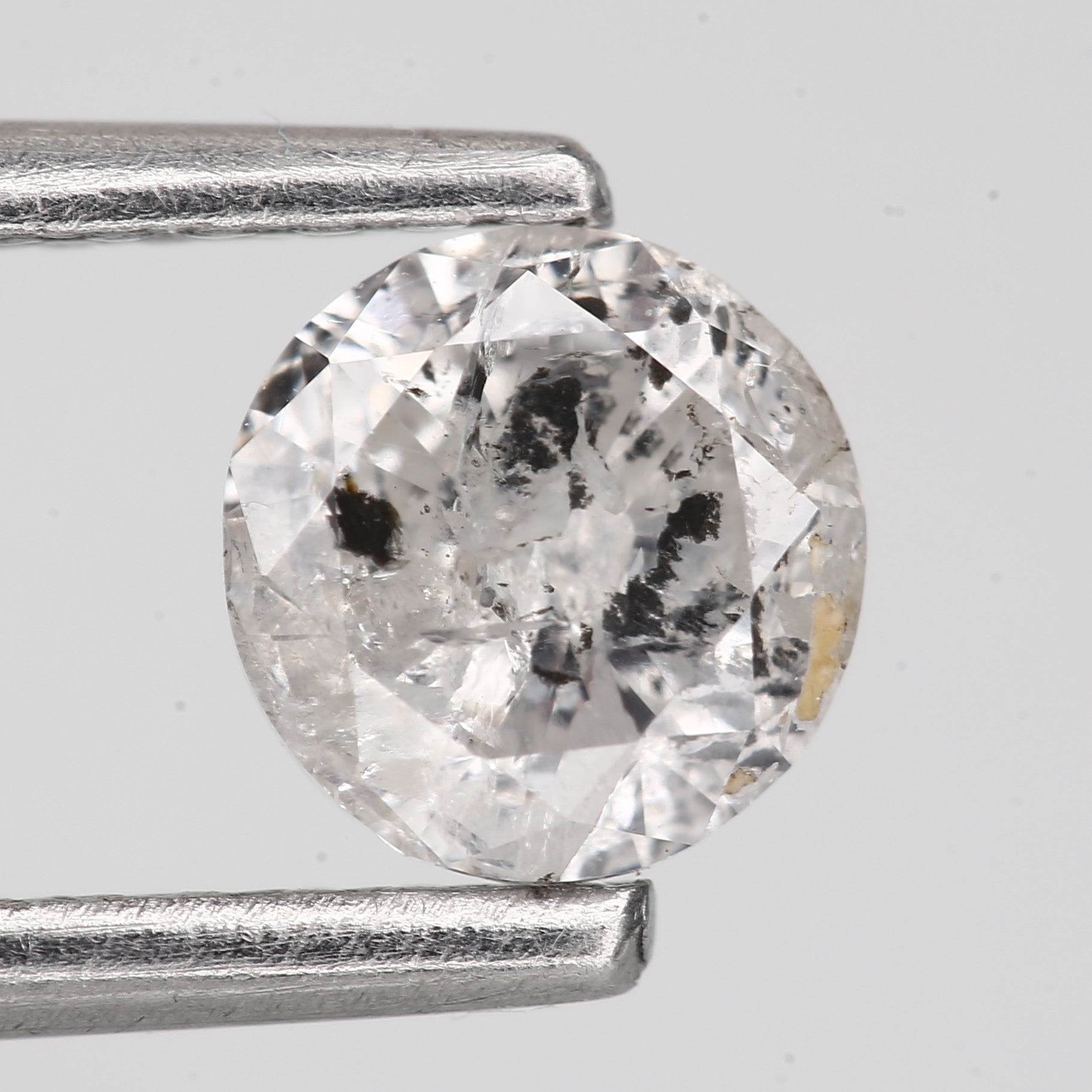 0.48 Carat Natural Icy Diamond Round Salt and Pepper Diamond 4.9 MM - Blackdiamond
