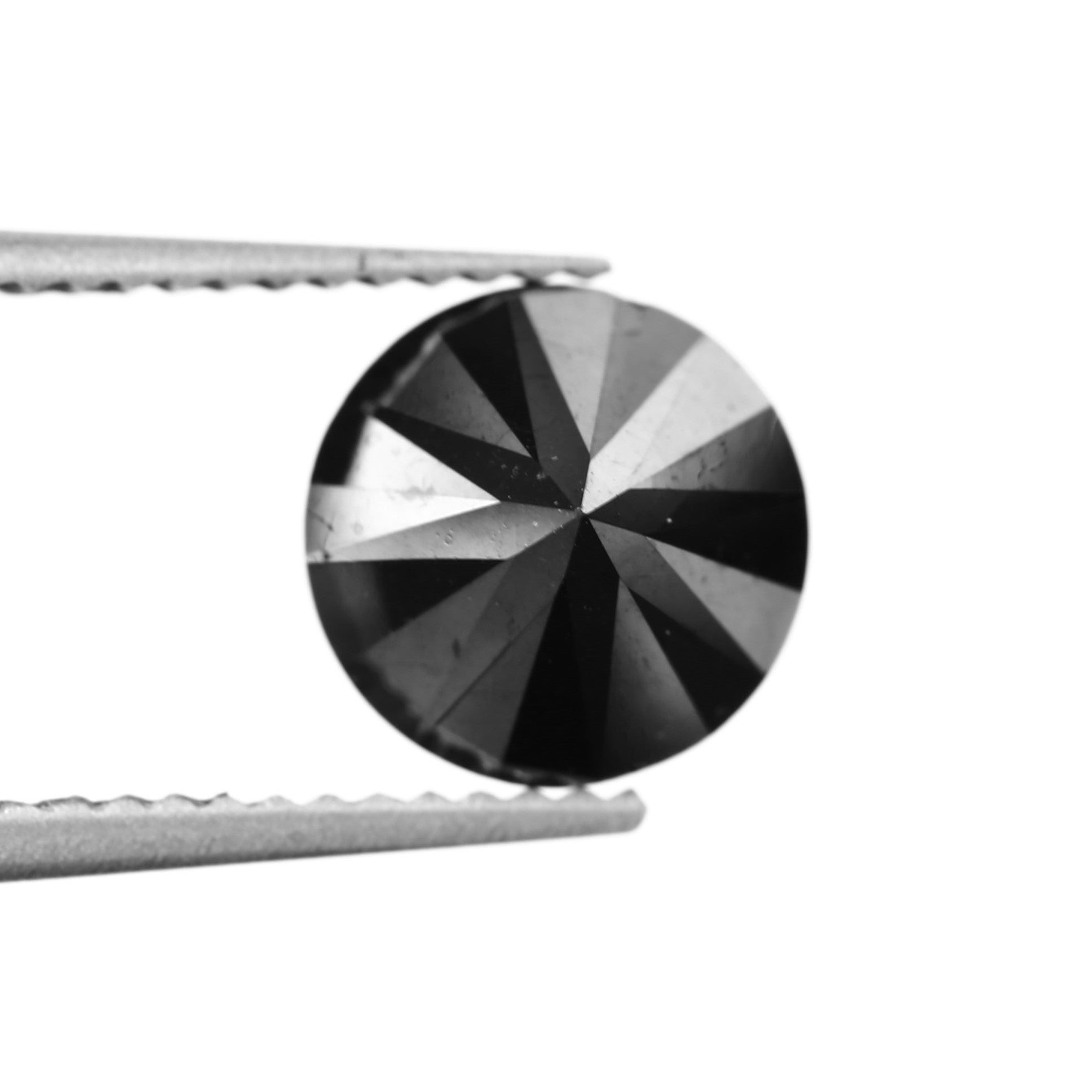 round cut black diamond