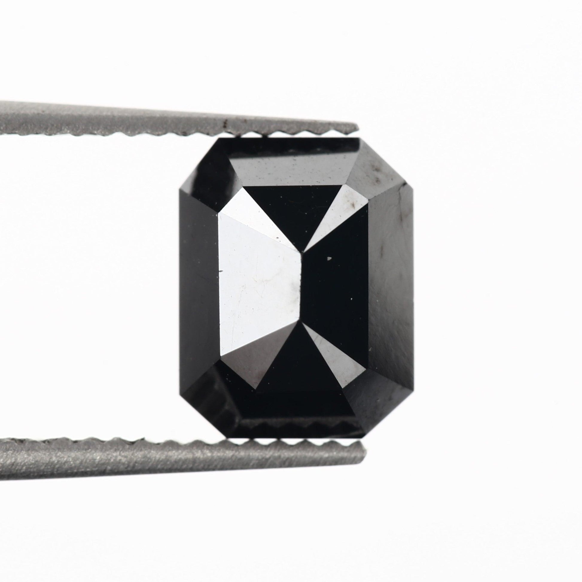 AAA  black natural diamond